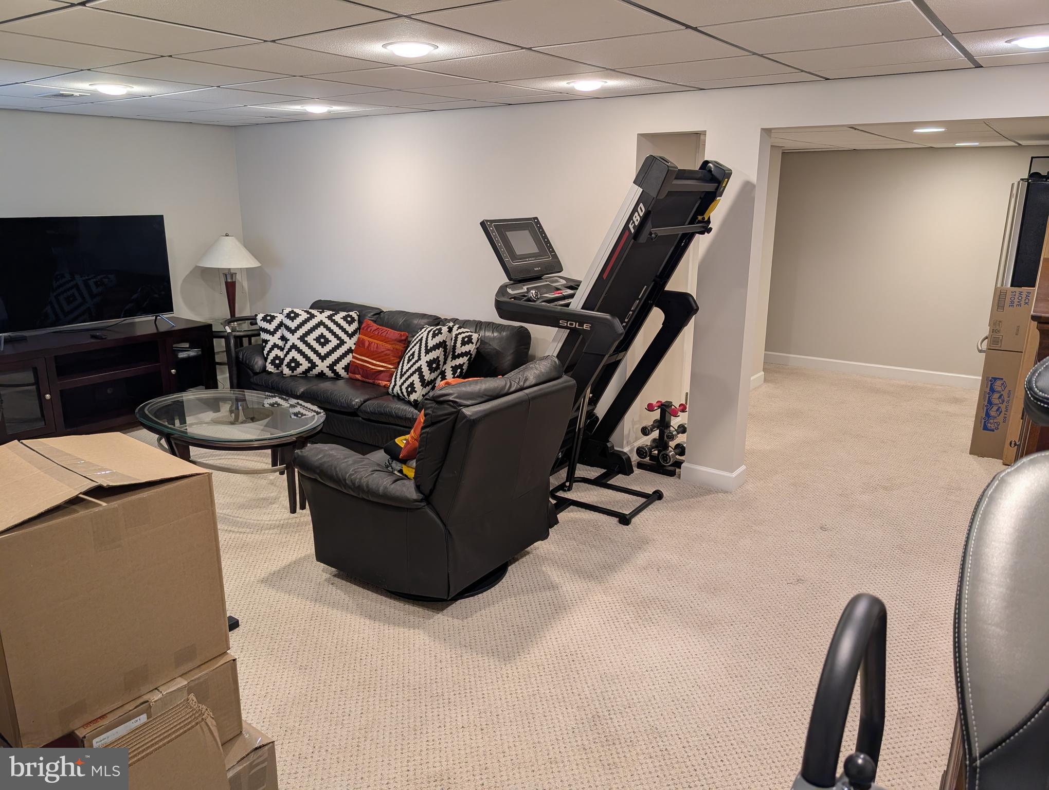 VILLAGE SHIRES - Residential