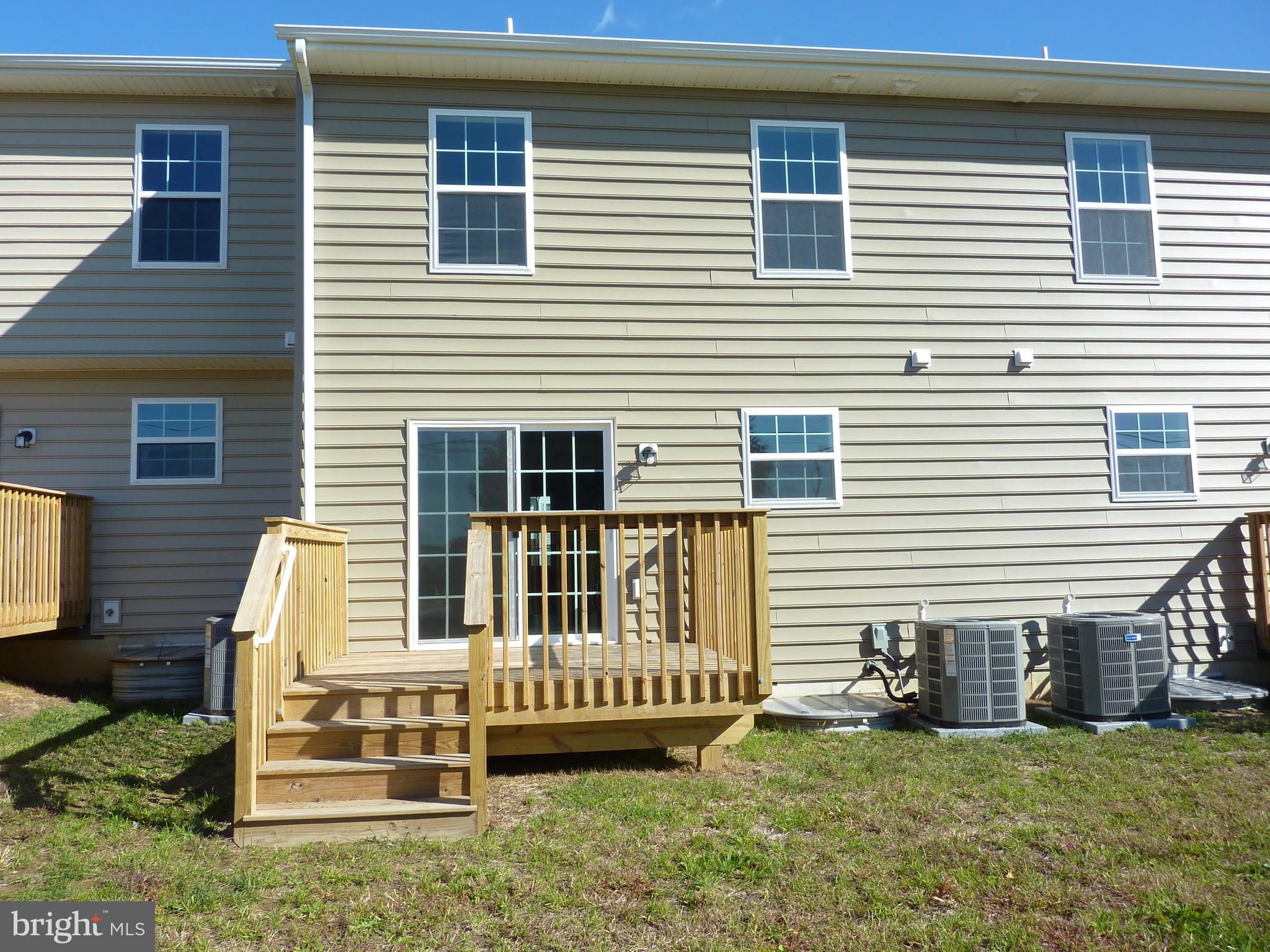 CAMBRIA VILLAGE - Residential