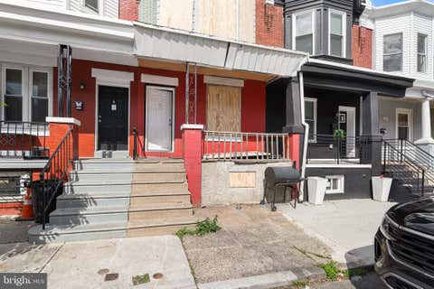 Townhouse For Sale - 1615 S Conestoga Street<br/> PHILADELPHIA, PA 19143