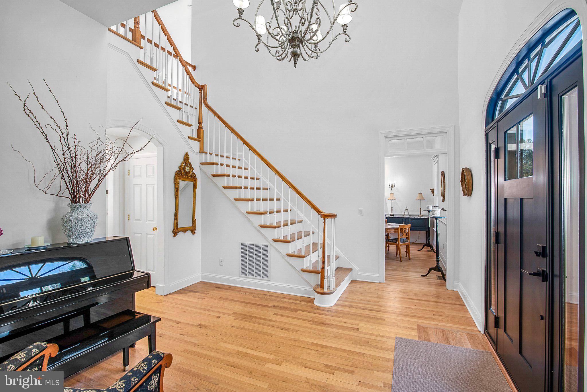 6385 CANTERBURY DRIVE