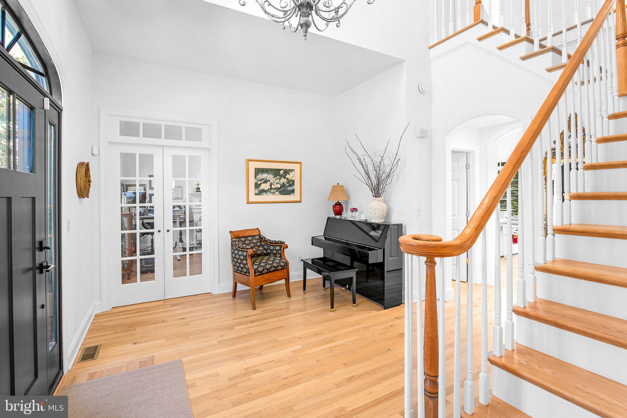 6385 CANTERBURY DRIVE