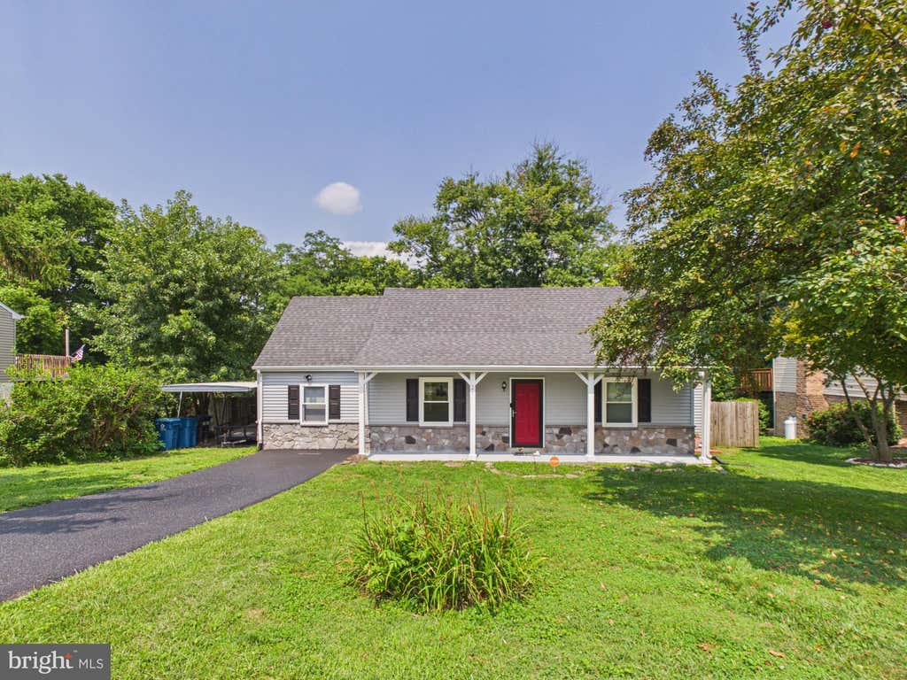 Photo of 3828 Hillcrest Drive, COLUMBIA, PA 17512 (MLS # PALA2093670)