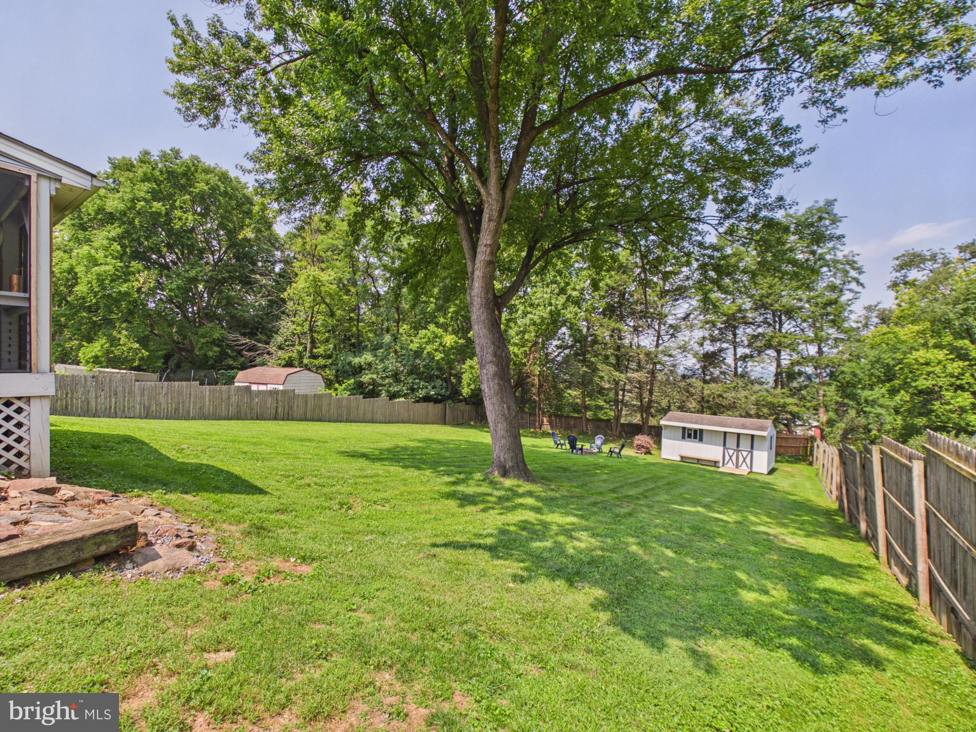 3828 HILLCREST DRIVE