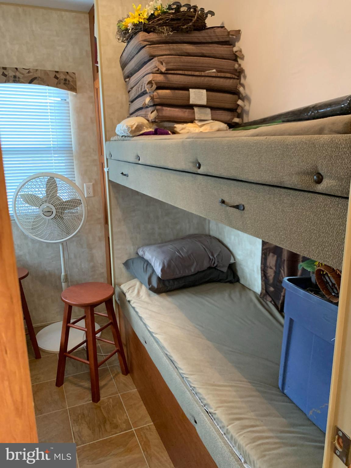 RIVER BEND - Residential