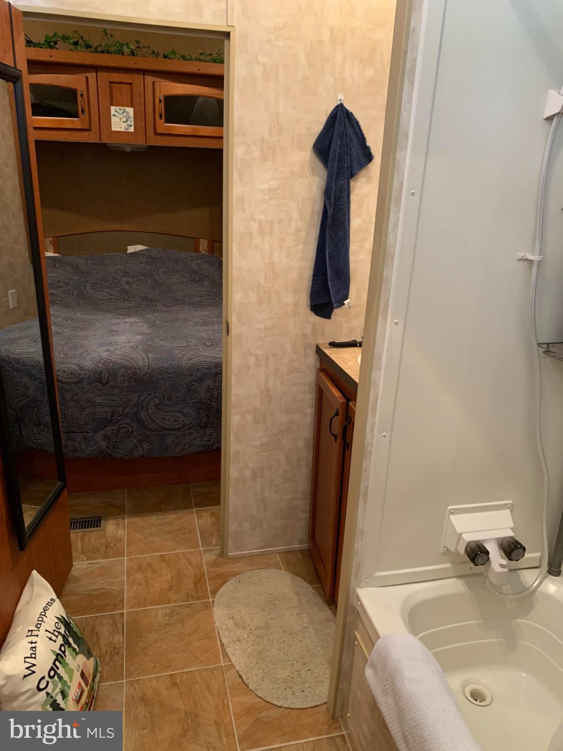 RIVER BEND - Residential