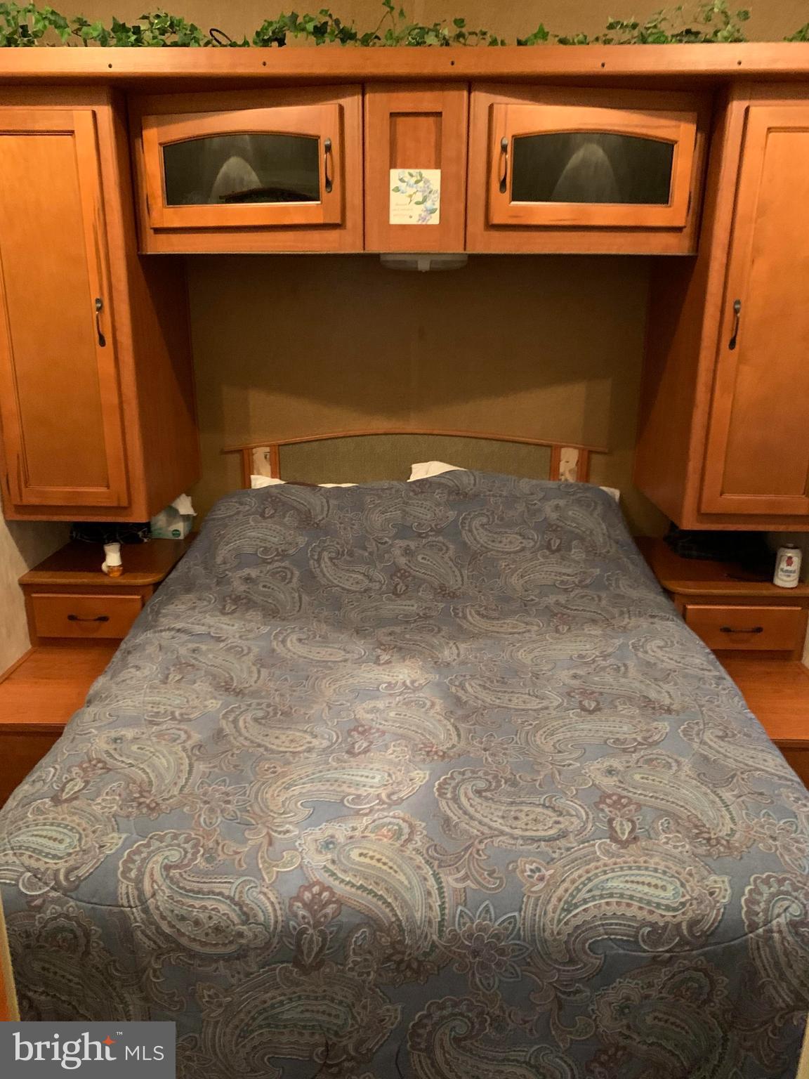 RIVER BEND - Residential