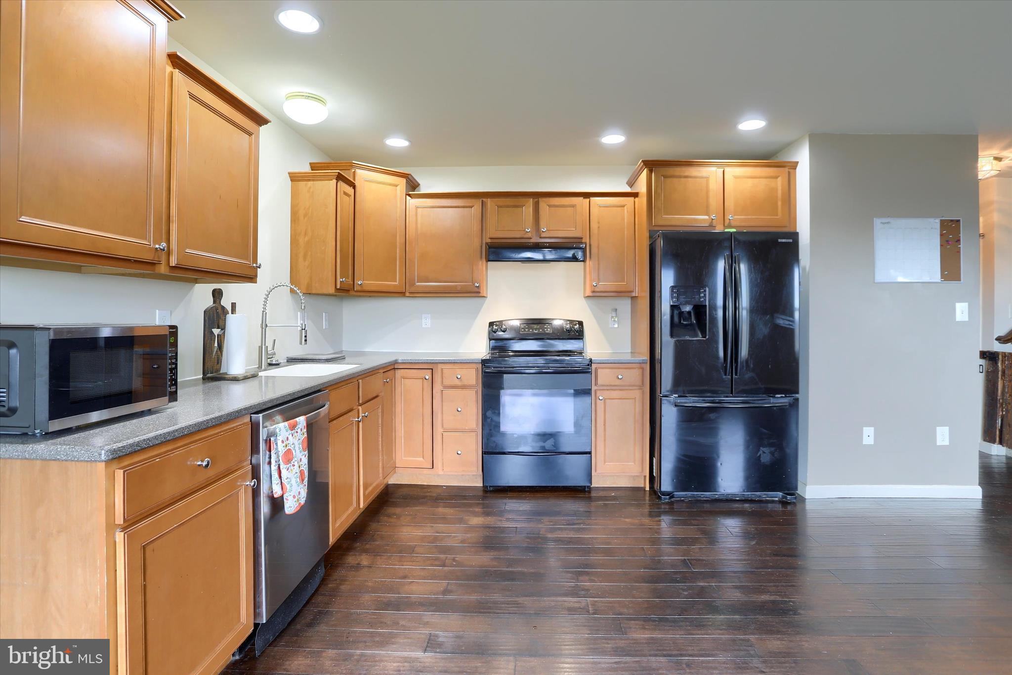 APPLEWOOD - Residential