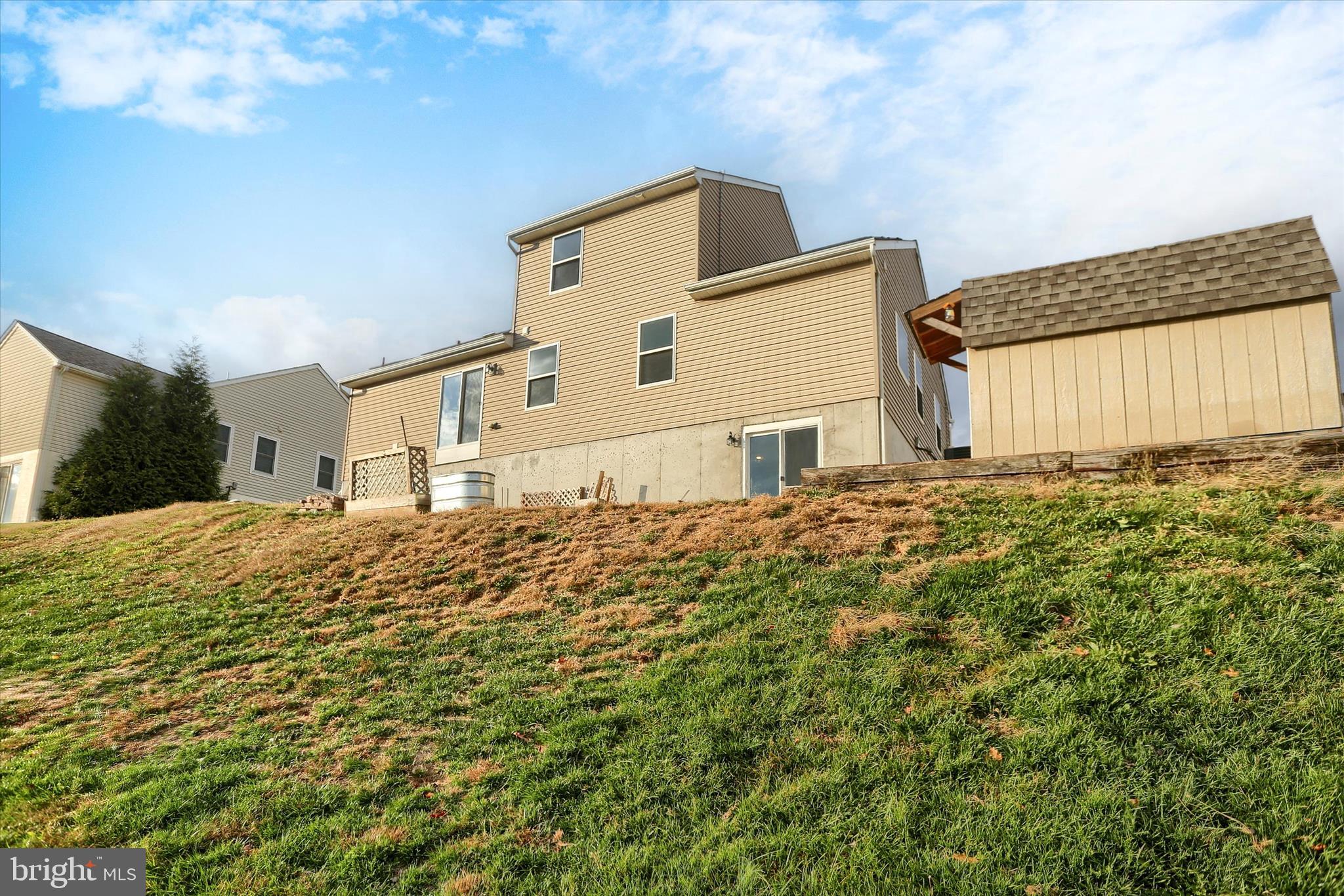 APPLEWOOD - Residential