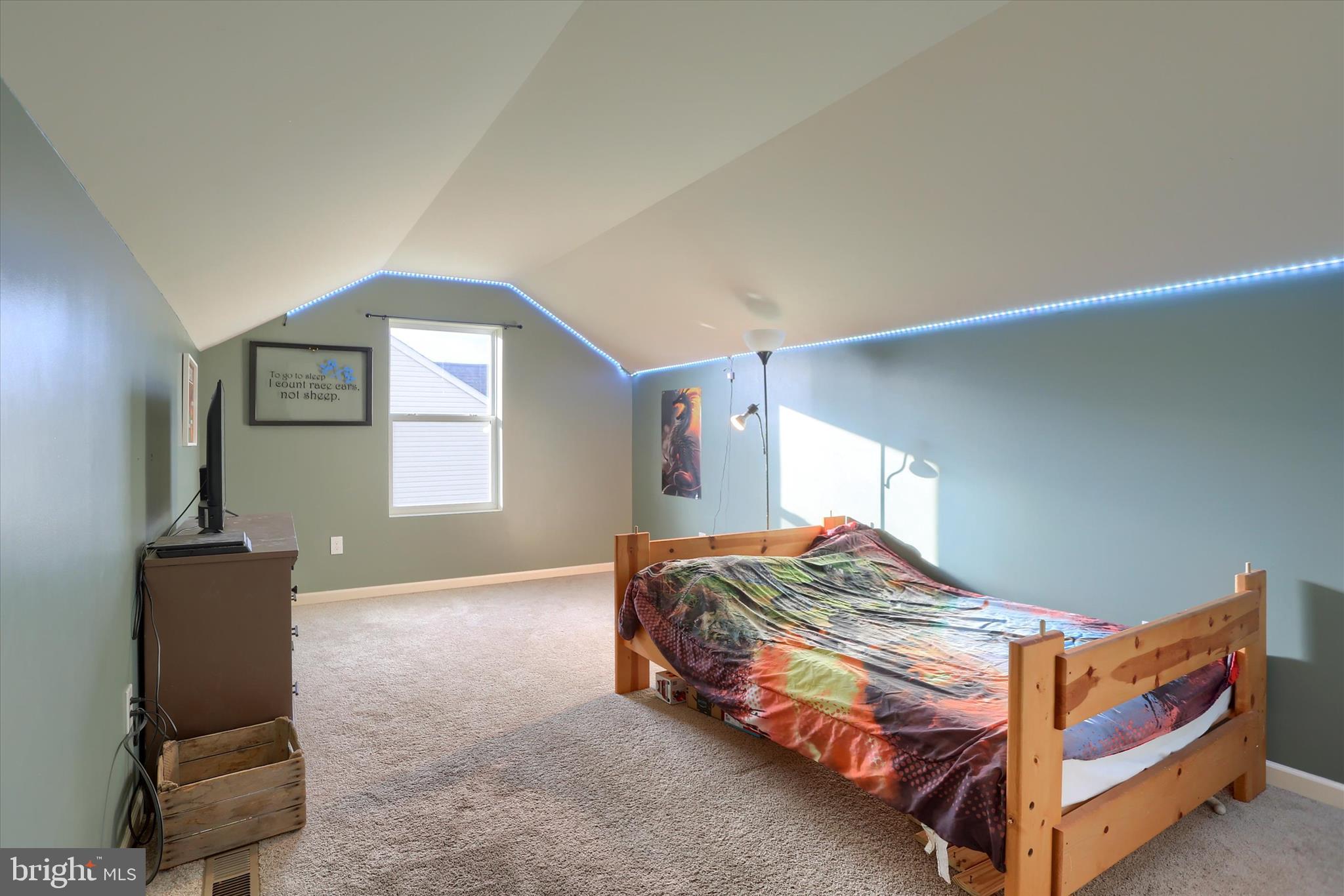 APPLEWOOD - Residential