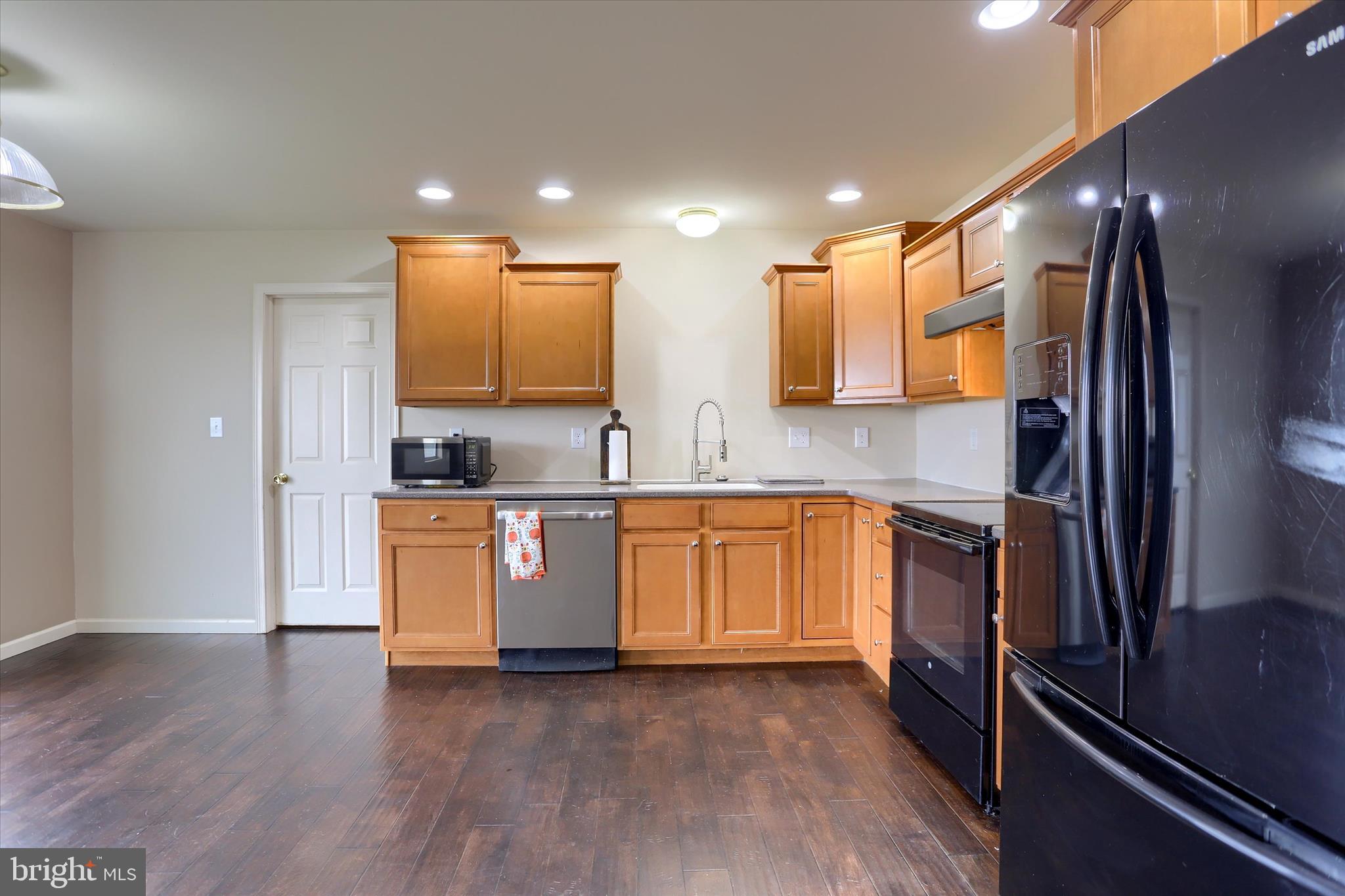 APPLEWOOD - Residential