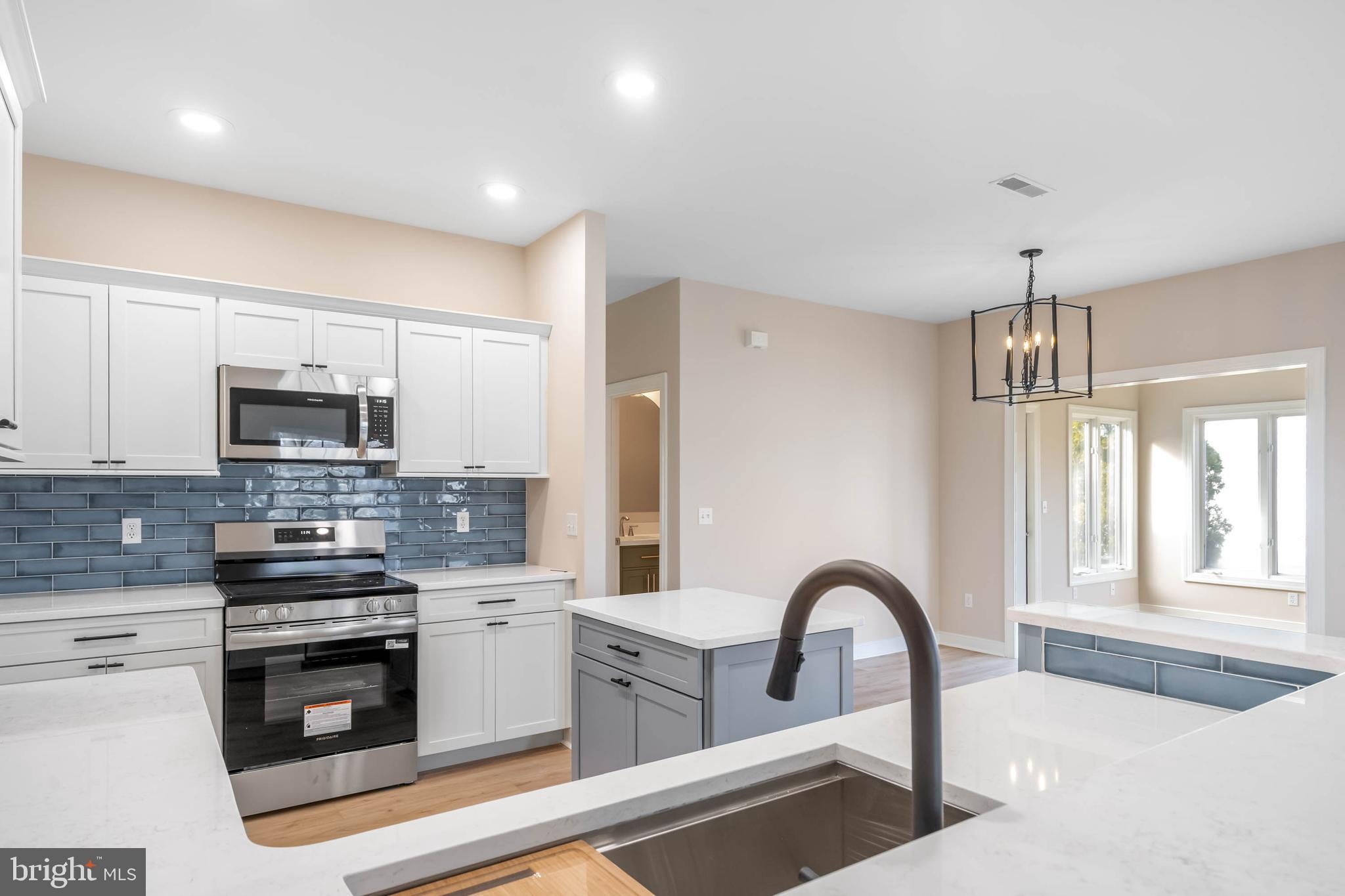 14 MULBERRY STREET
