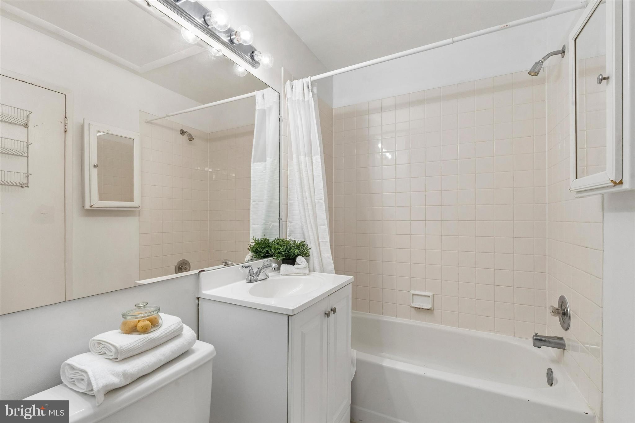 OLD CITY - Residential