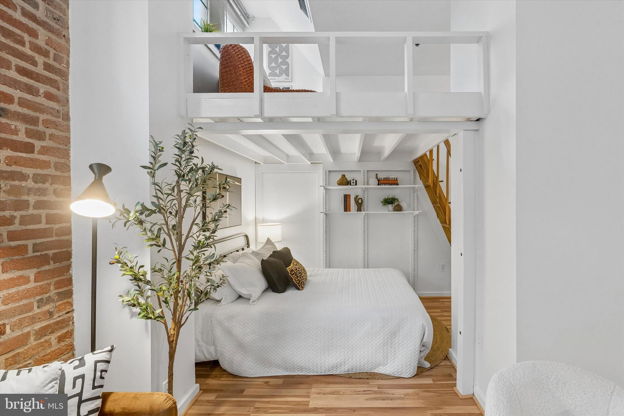 OLD CITY - Residential