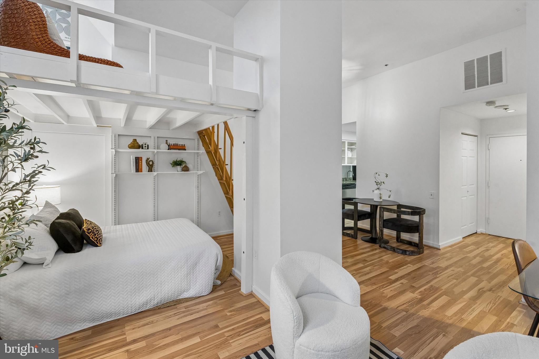 OLD CITY - Residential