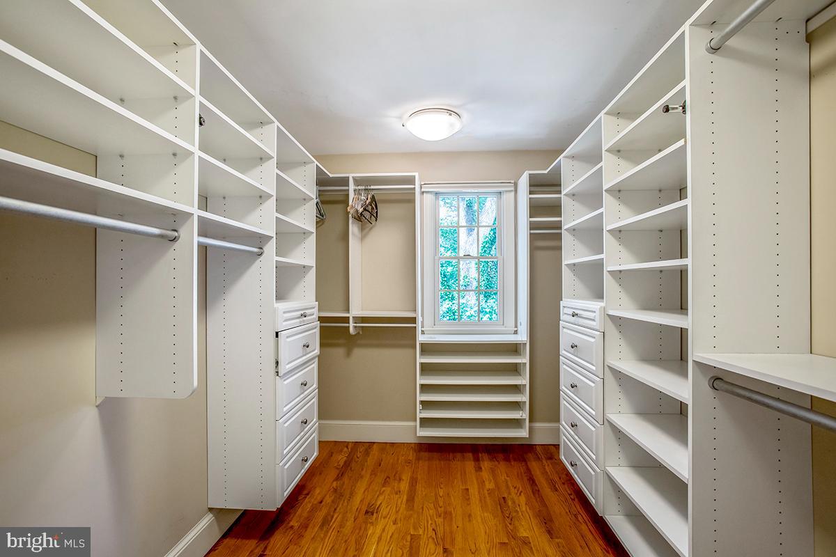 CHEVY CHASE - Residential