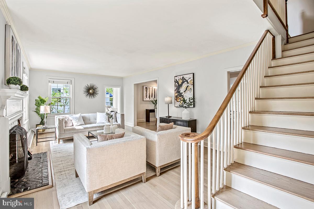 CHEVY CHASE - Residential