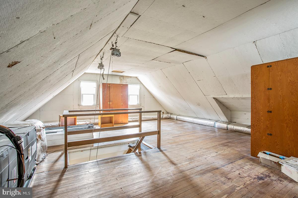 CHEVY CHASE - Residential