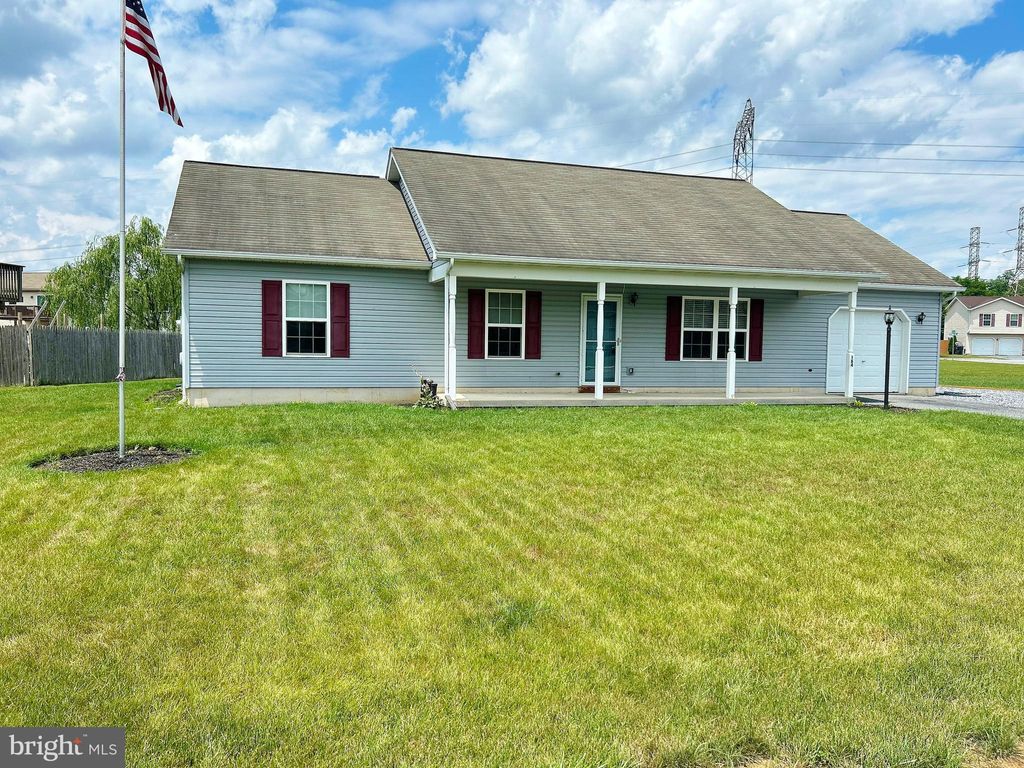 Photo of 164 PENN OAK DR, BAINBRIDGE, PA 17502 (MLS # PALA2038984)