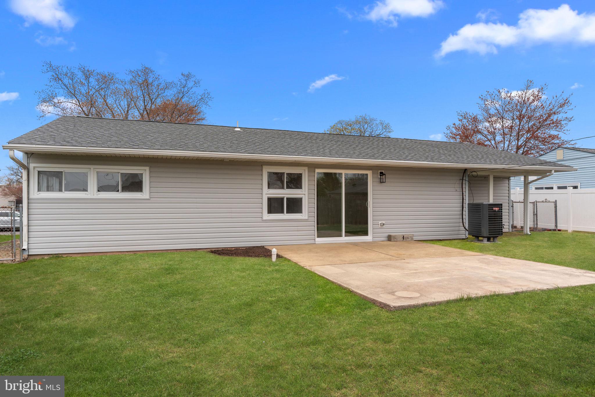 PINEWOOD - Residential Lease