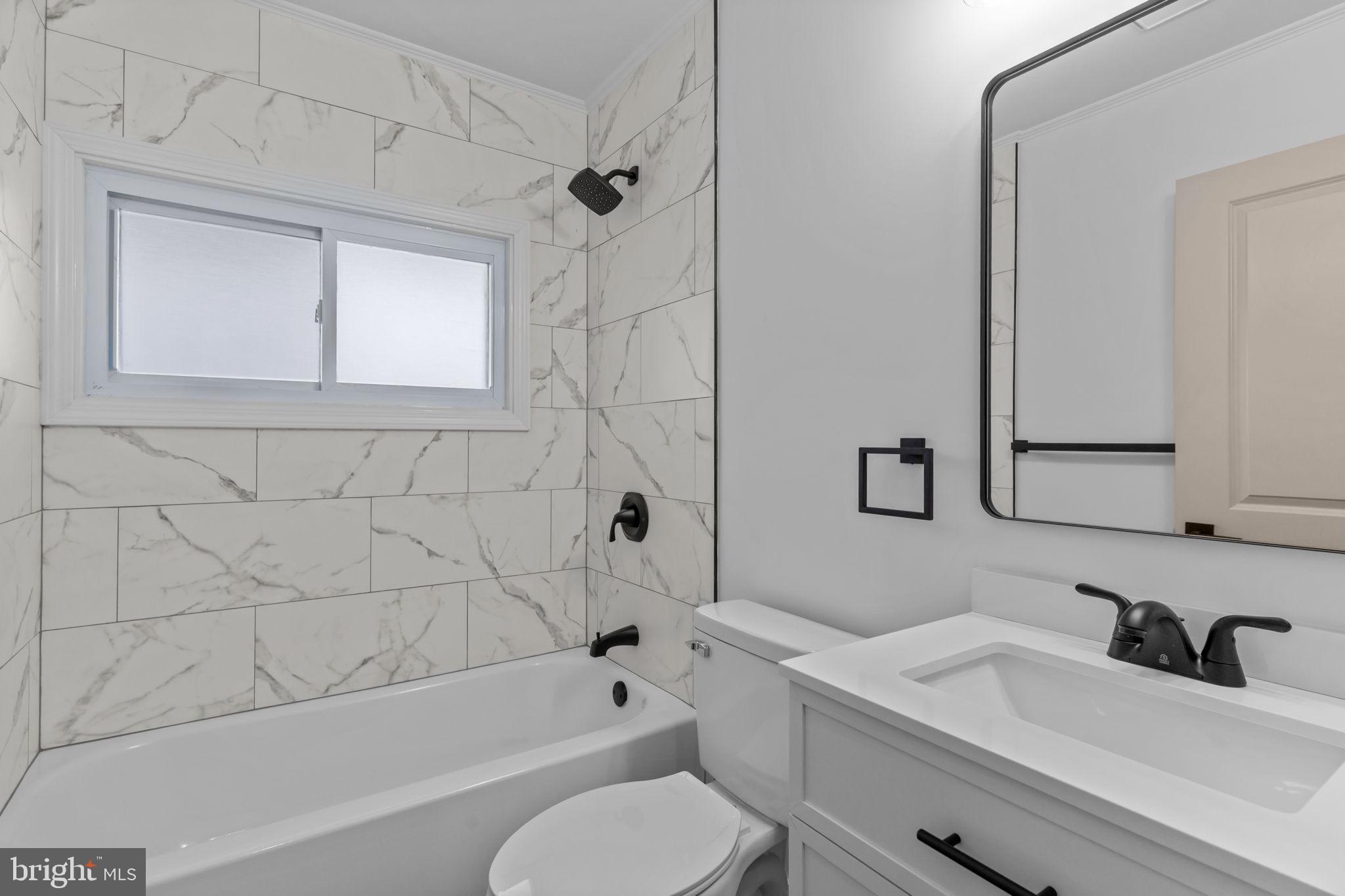 PINEWOOD - Residential Lease