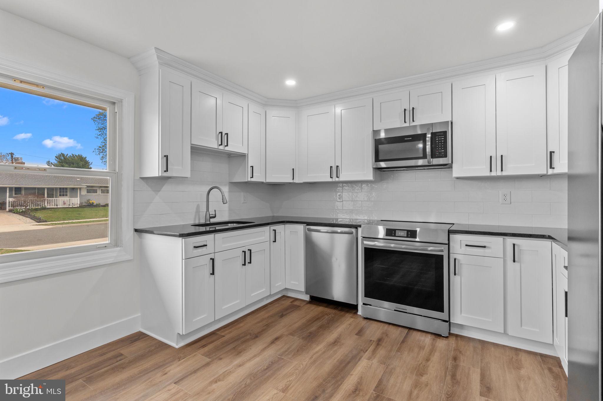 PINEWOOD - Residential Lease