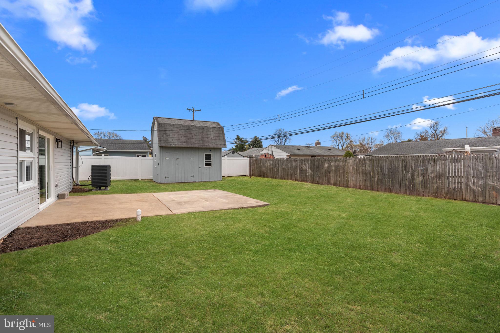 PINEWOOD - Residential Lease