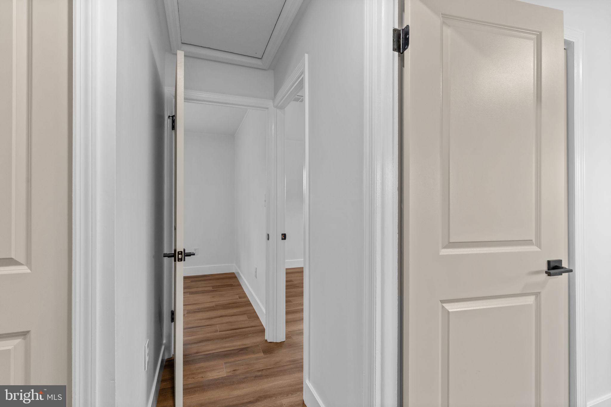 PINEWOOD - Residential Lease