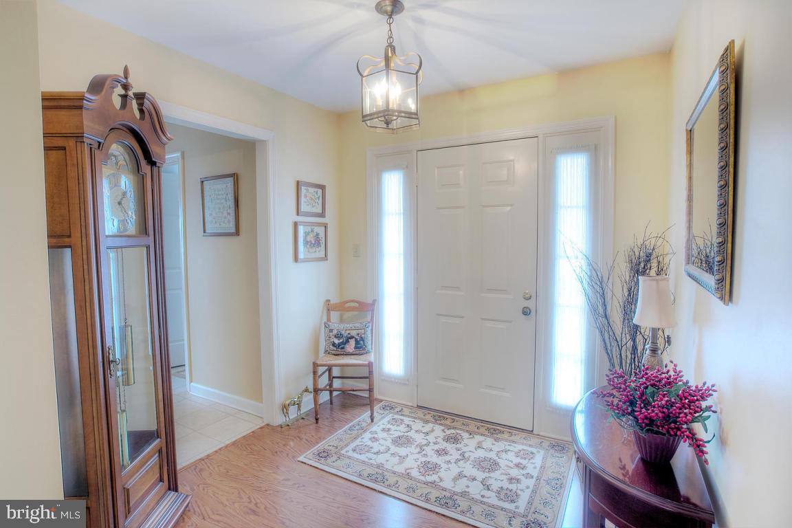 WOODS EDGE - Residential