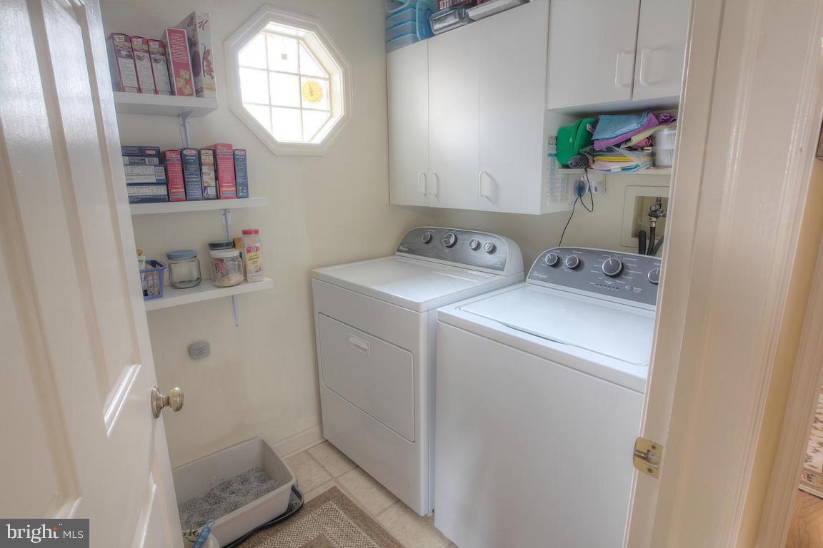 WOODS EDGE - Residential