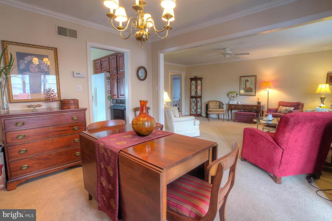 WOODS EDGE - Residential