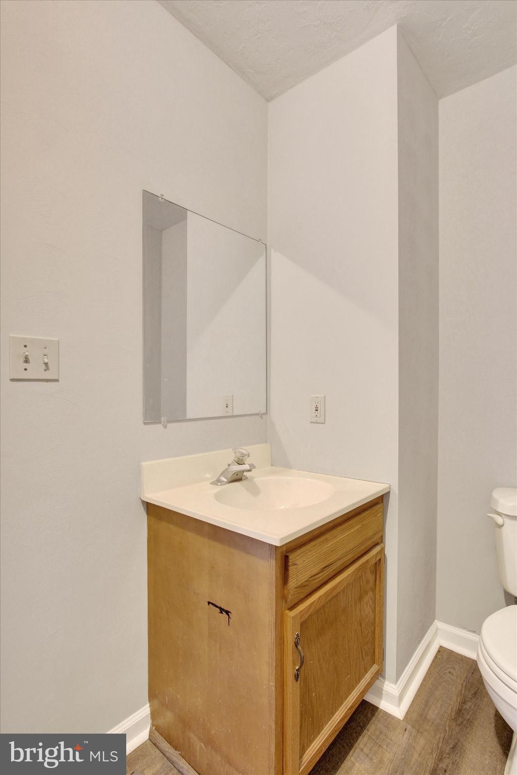 ABBOTTS MANOR - Residential