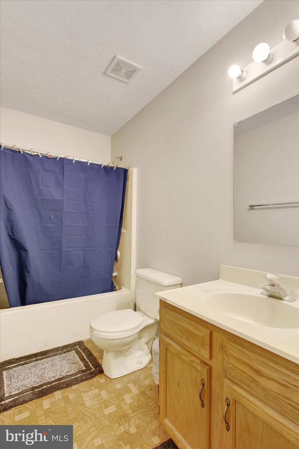 ABBOTTS MANOR - Residential