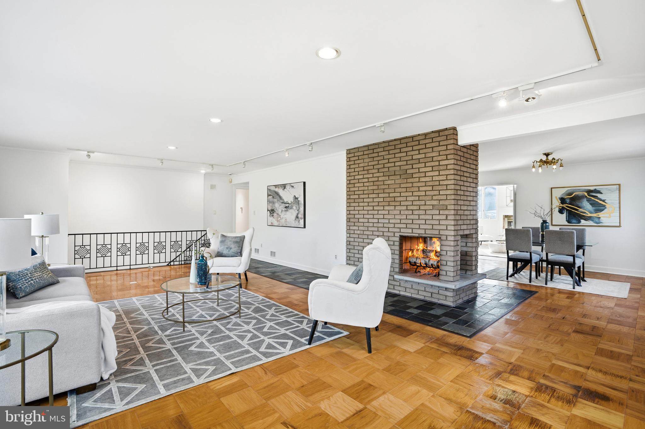 DOVER BALMORAL RIVERWOOD - Residential