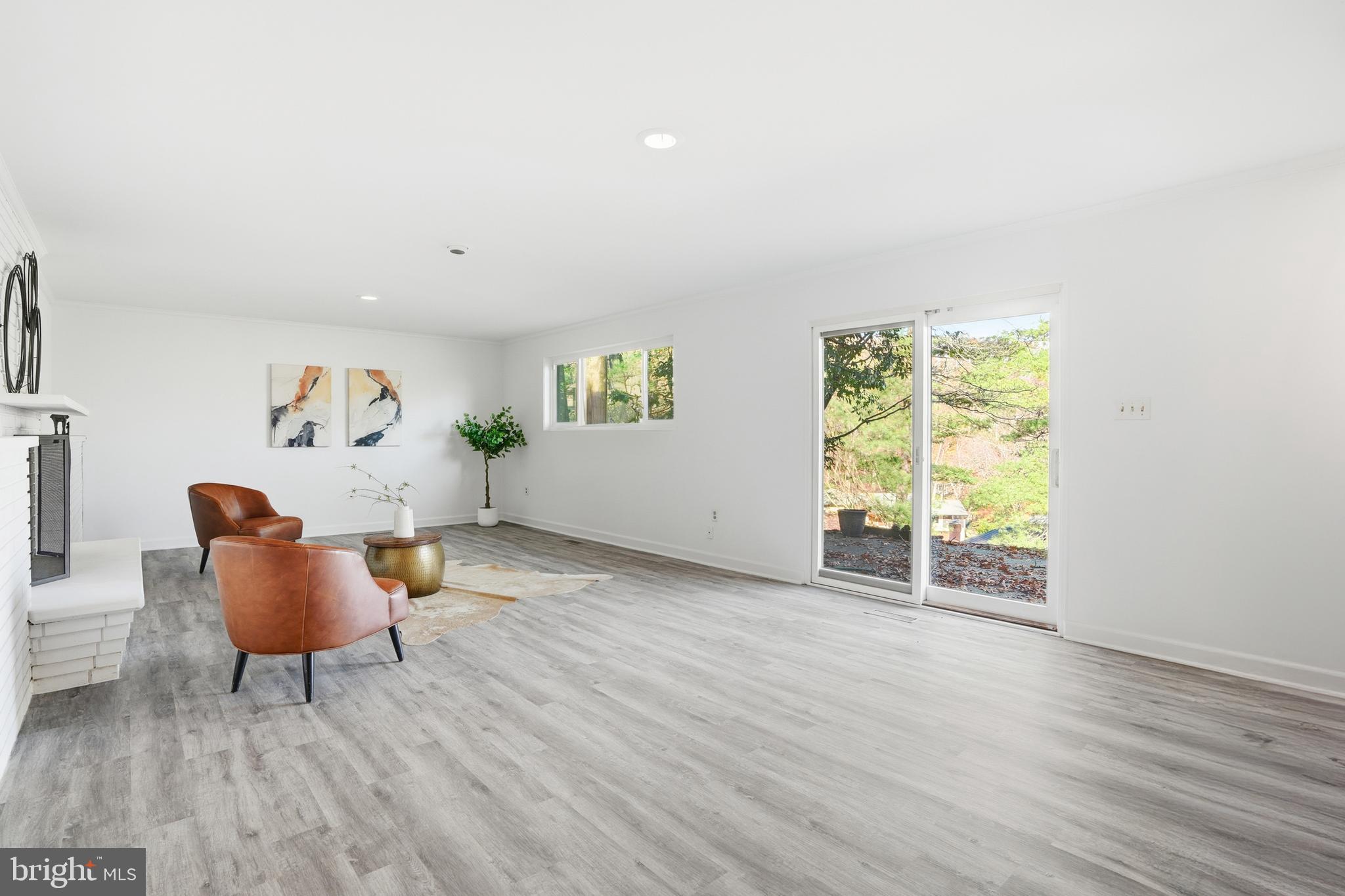 DOVER BALMORAL RIVERWOOD - Residential