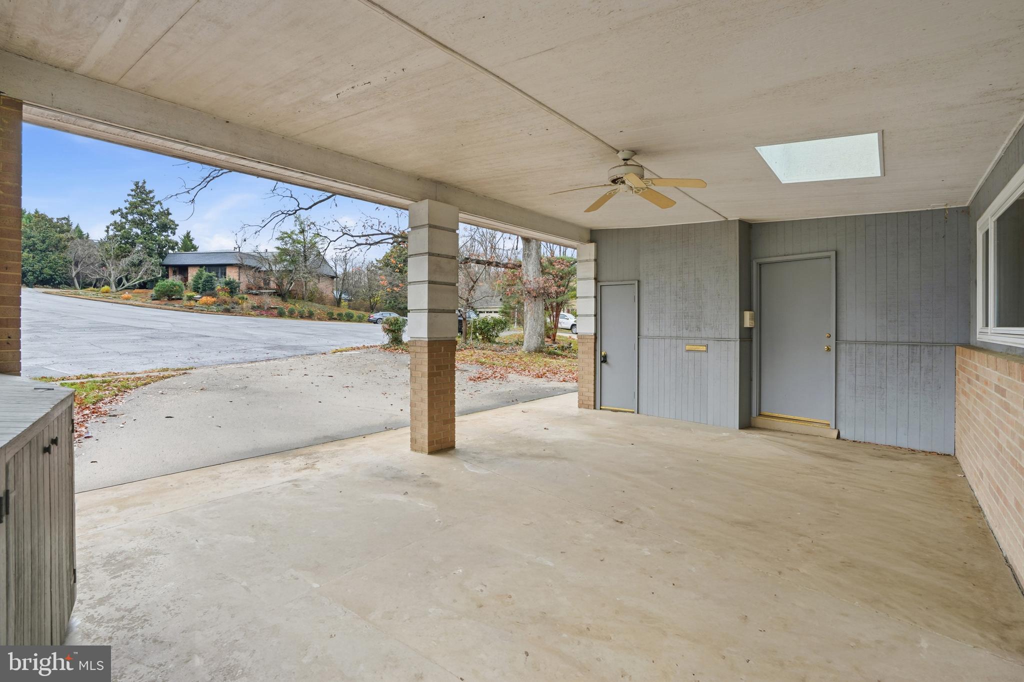 DOVER BALMORAL RIVERWOOD - Residential