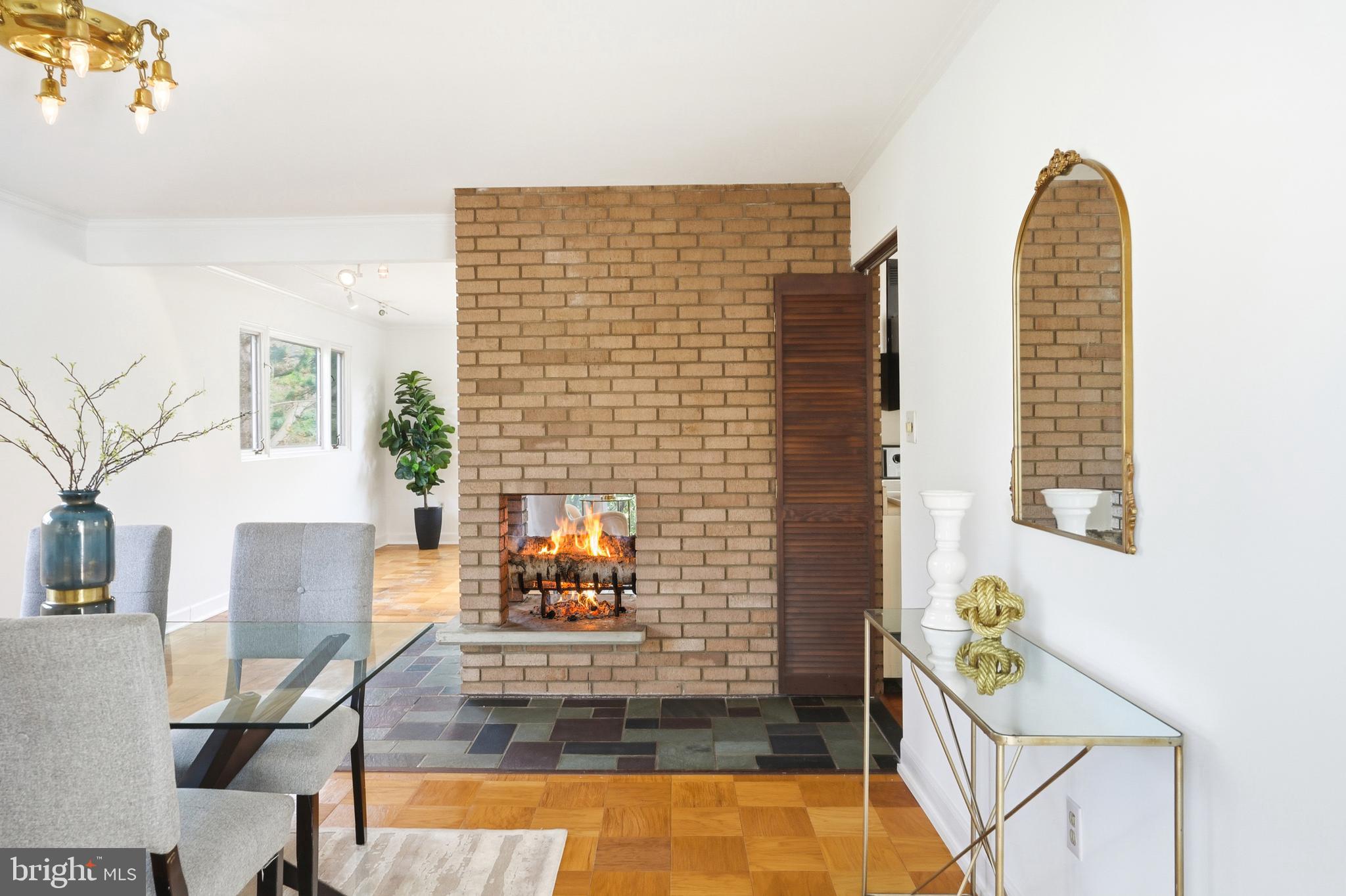 DOVER BALMORAL RIVERWOOD - Residential