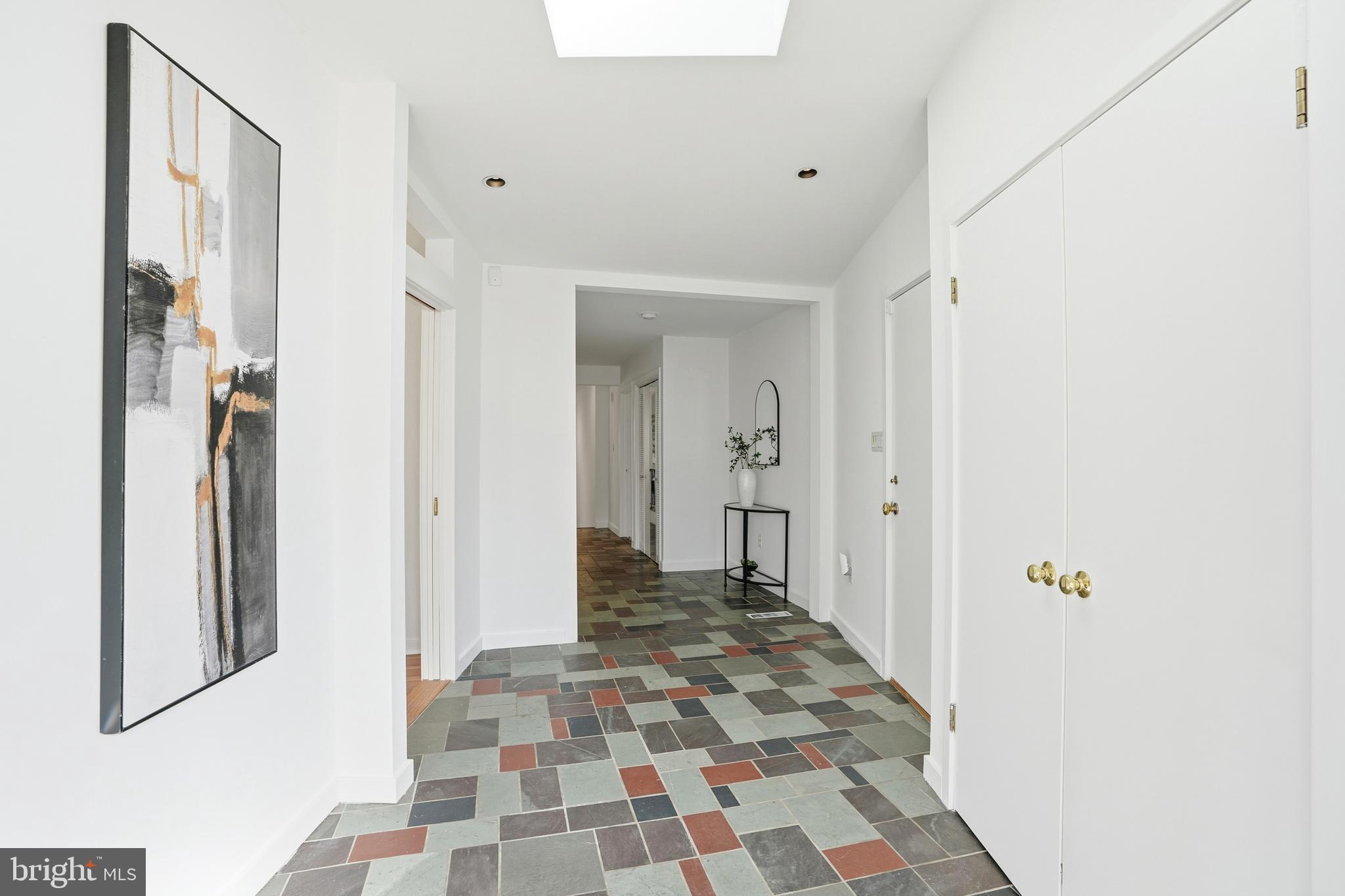 DOVER BALMORAL RIVERWOOD - Residential