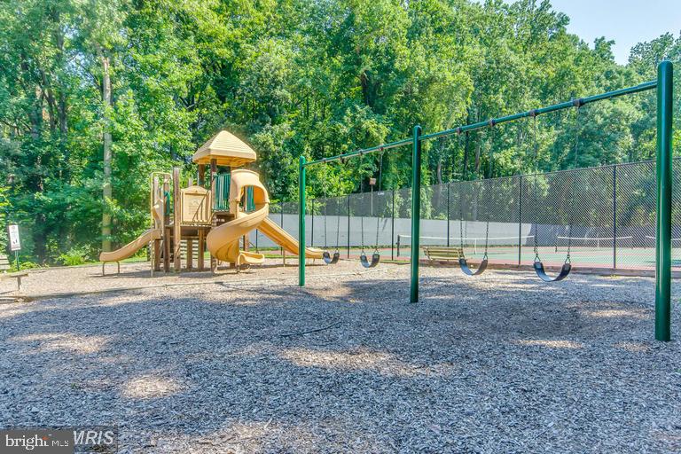 BETHESDA PARK - Residential