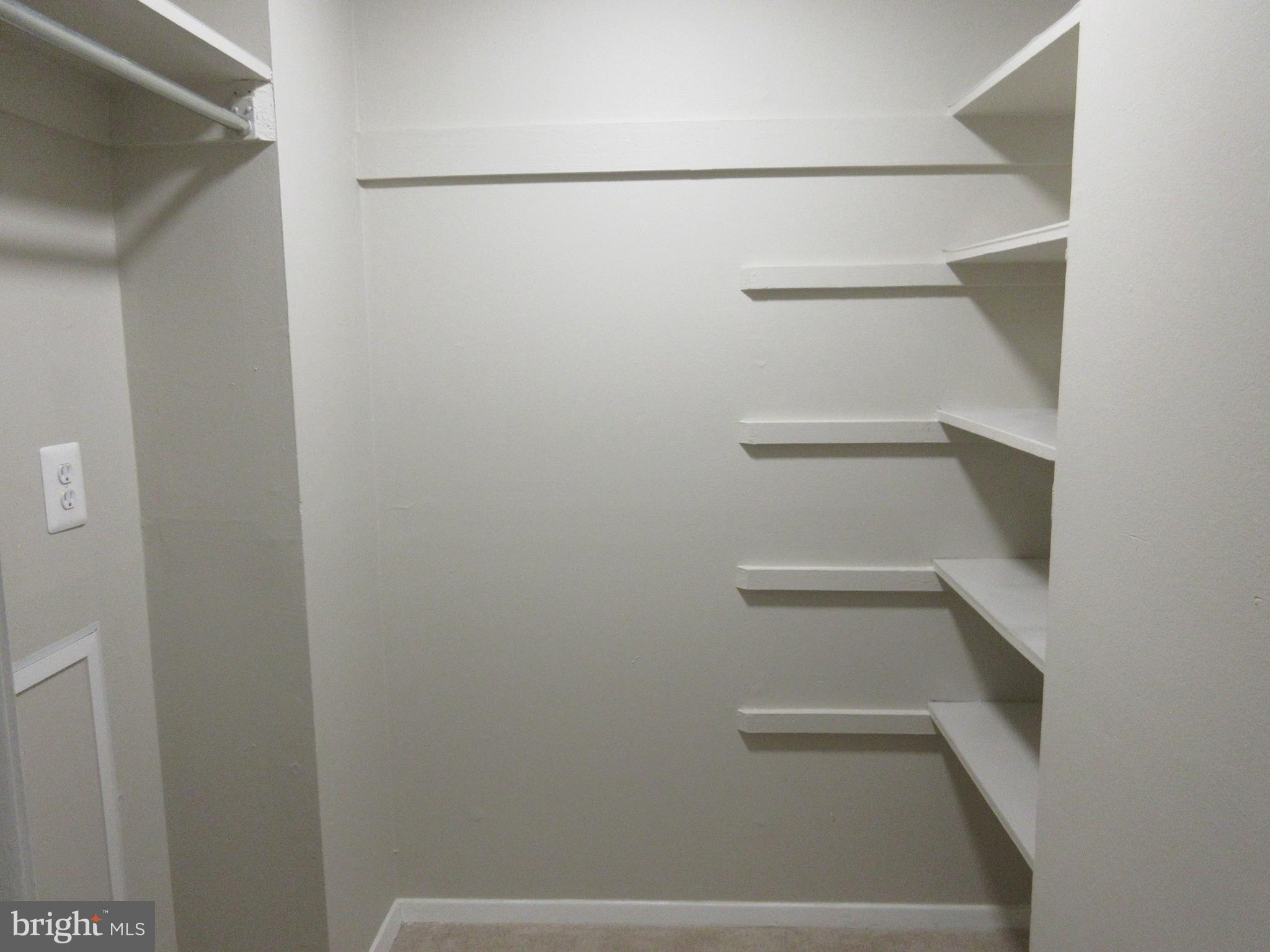 BETHESDA PARK - Residential