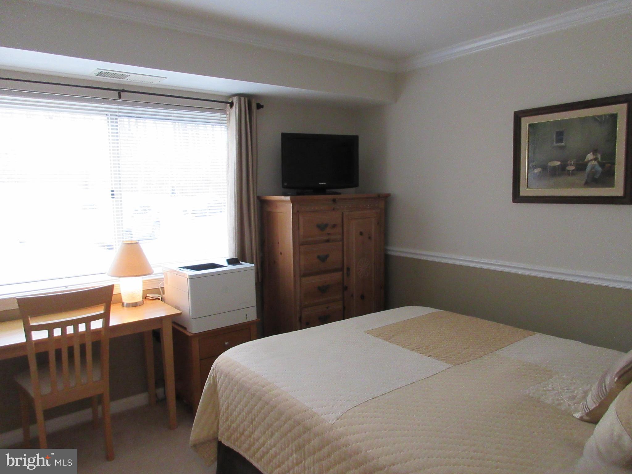 BETHESDA PARK - Residential