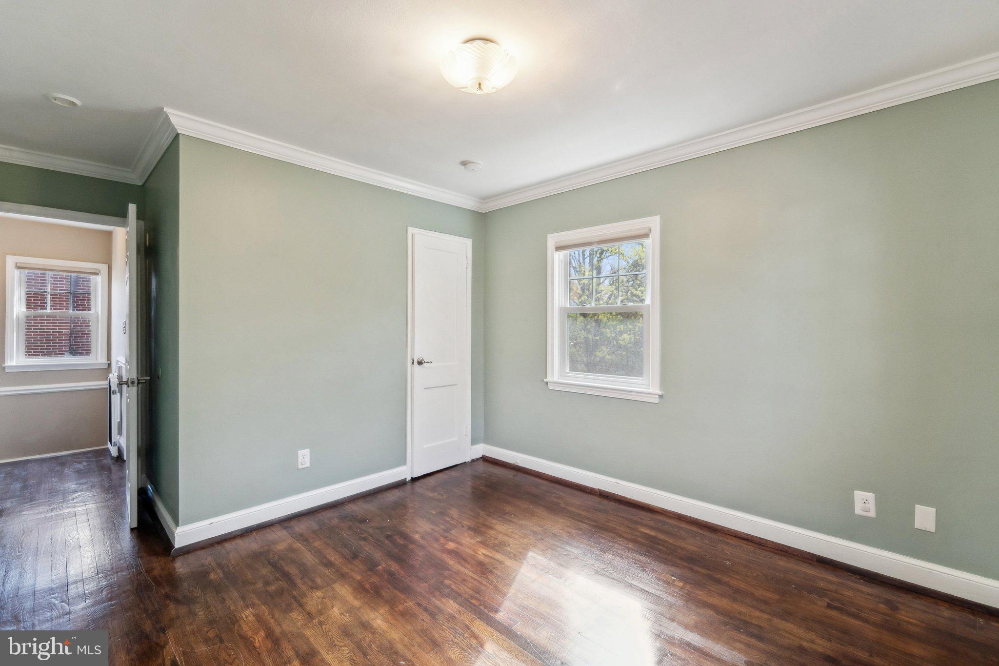 UNIVERSITY HILLS - Residential