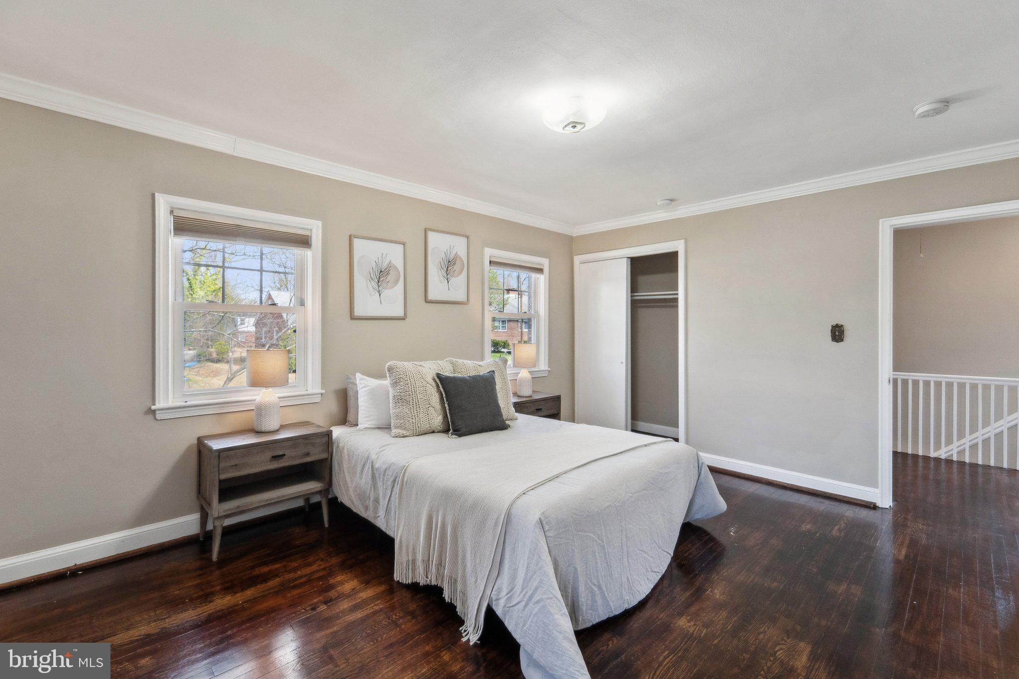 UNIVERSITY HILLS - Residential