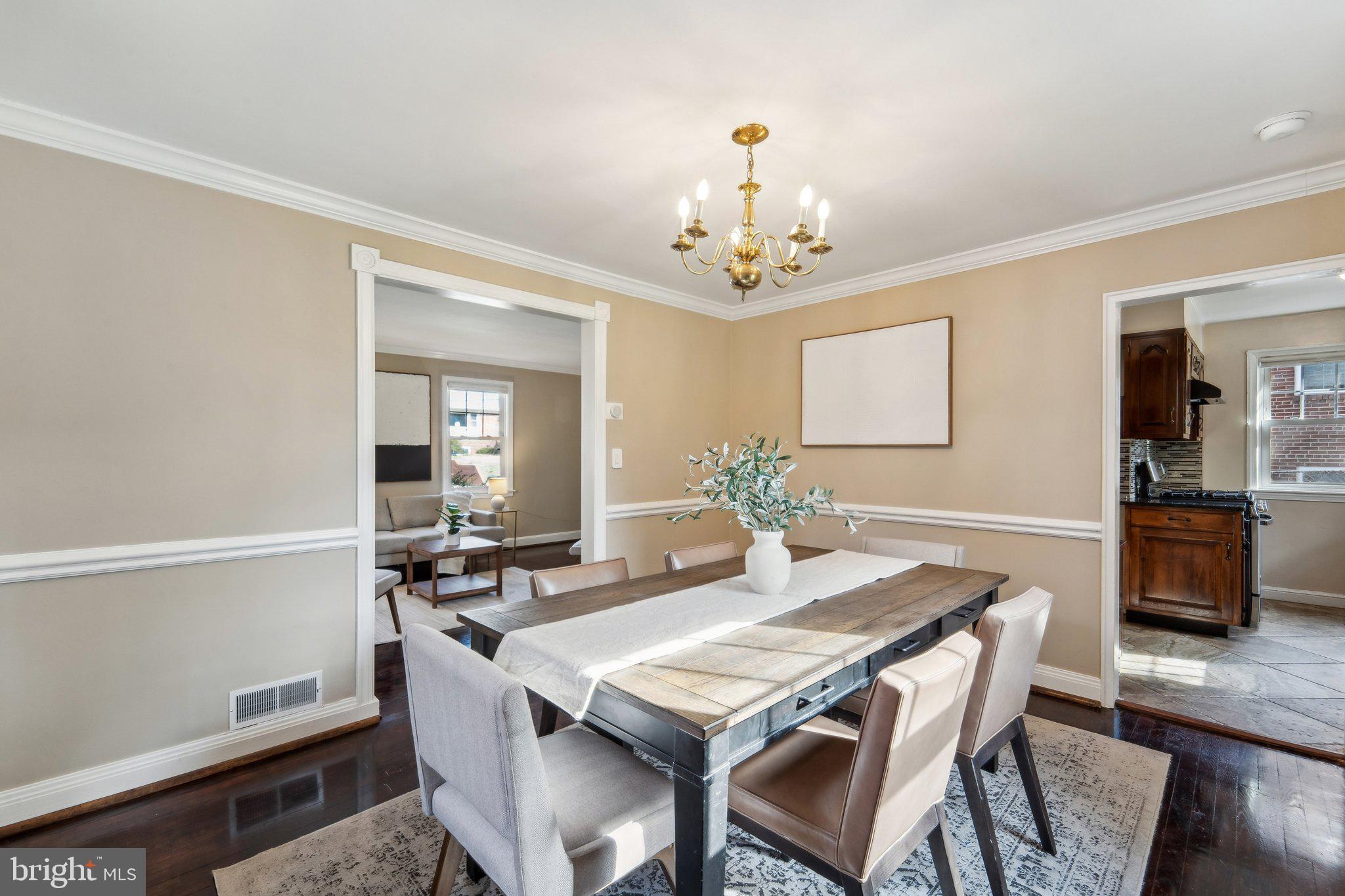 UNIVERSITY HILLS - Residential