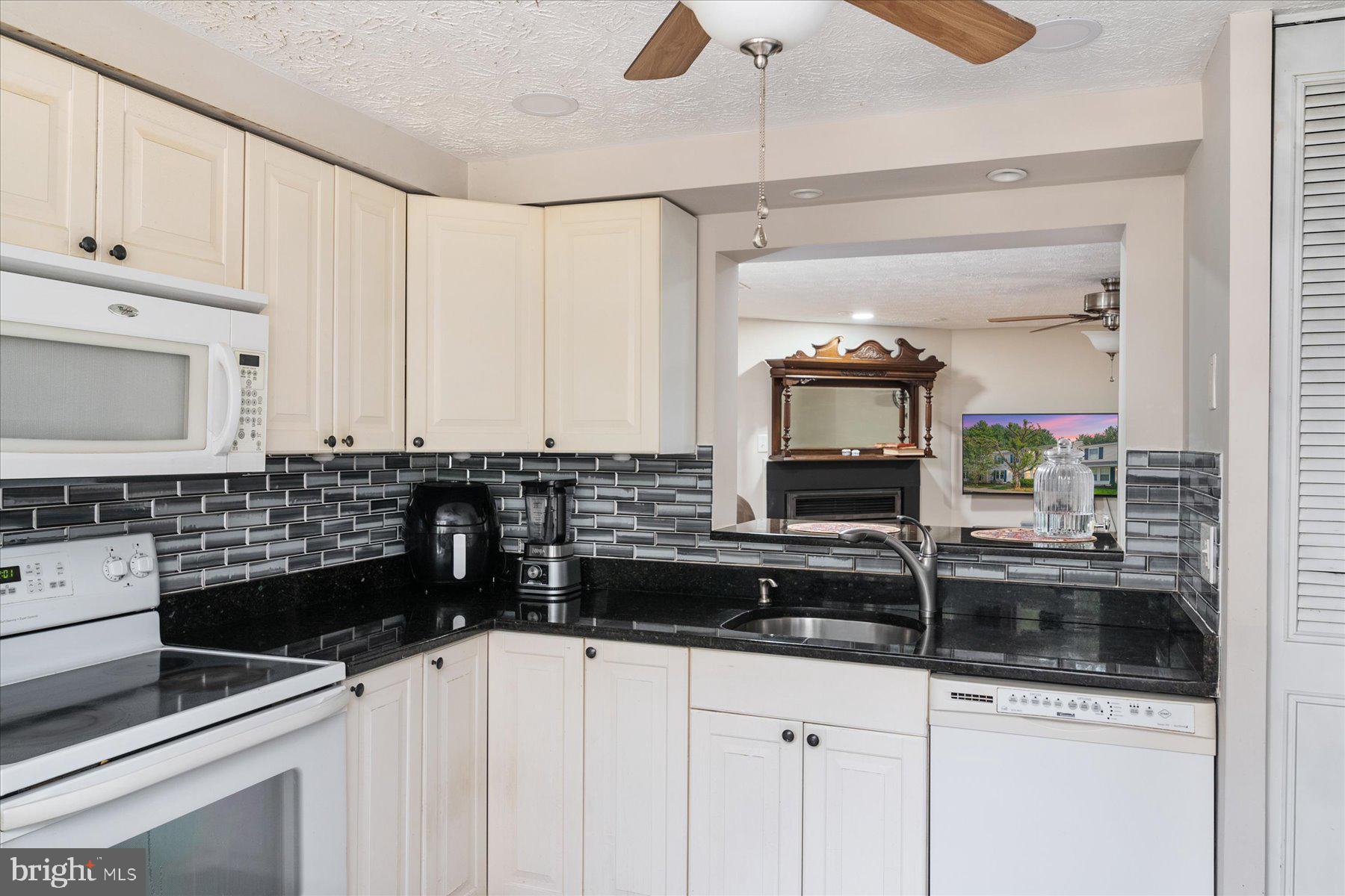 POINT O WOODS - Residential Lease