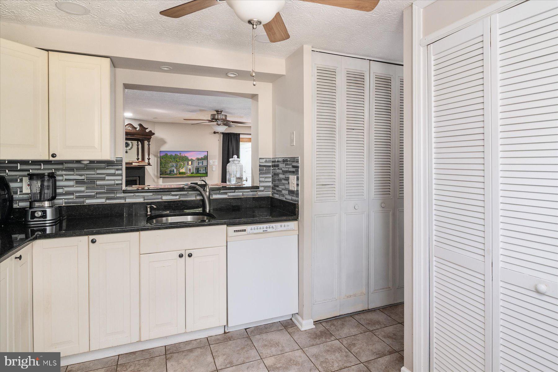 POINT O WOODS - Residential Lease