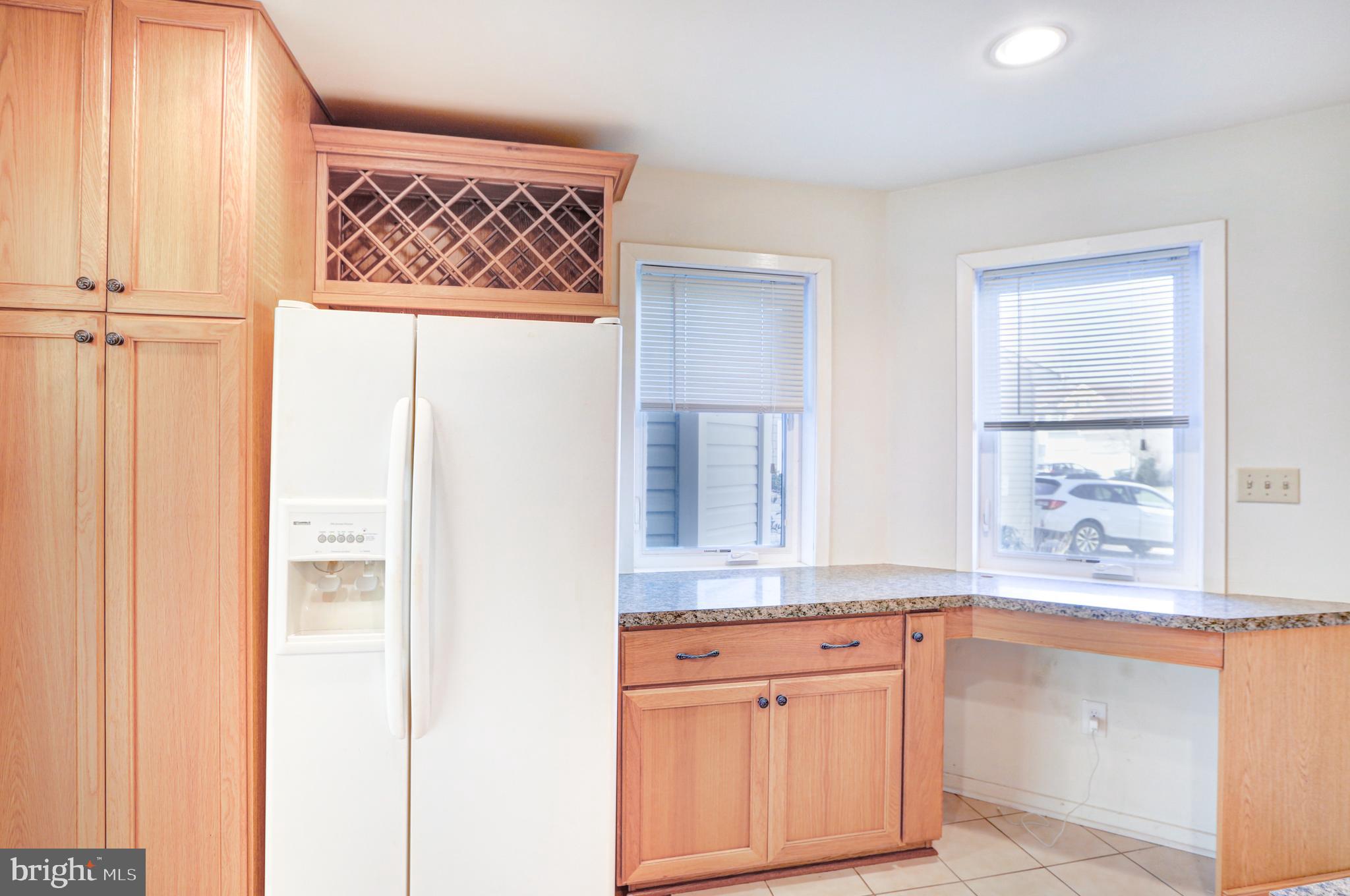 COUNTRY PLACE - Residential