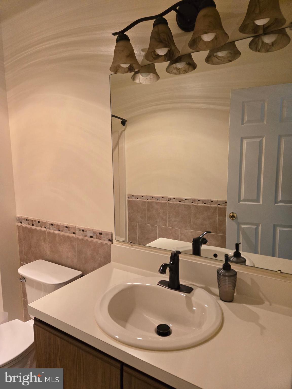 COUNTRY PLACE - Residential