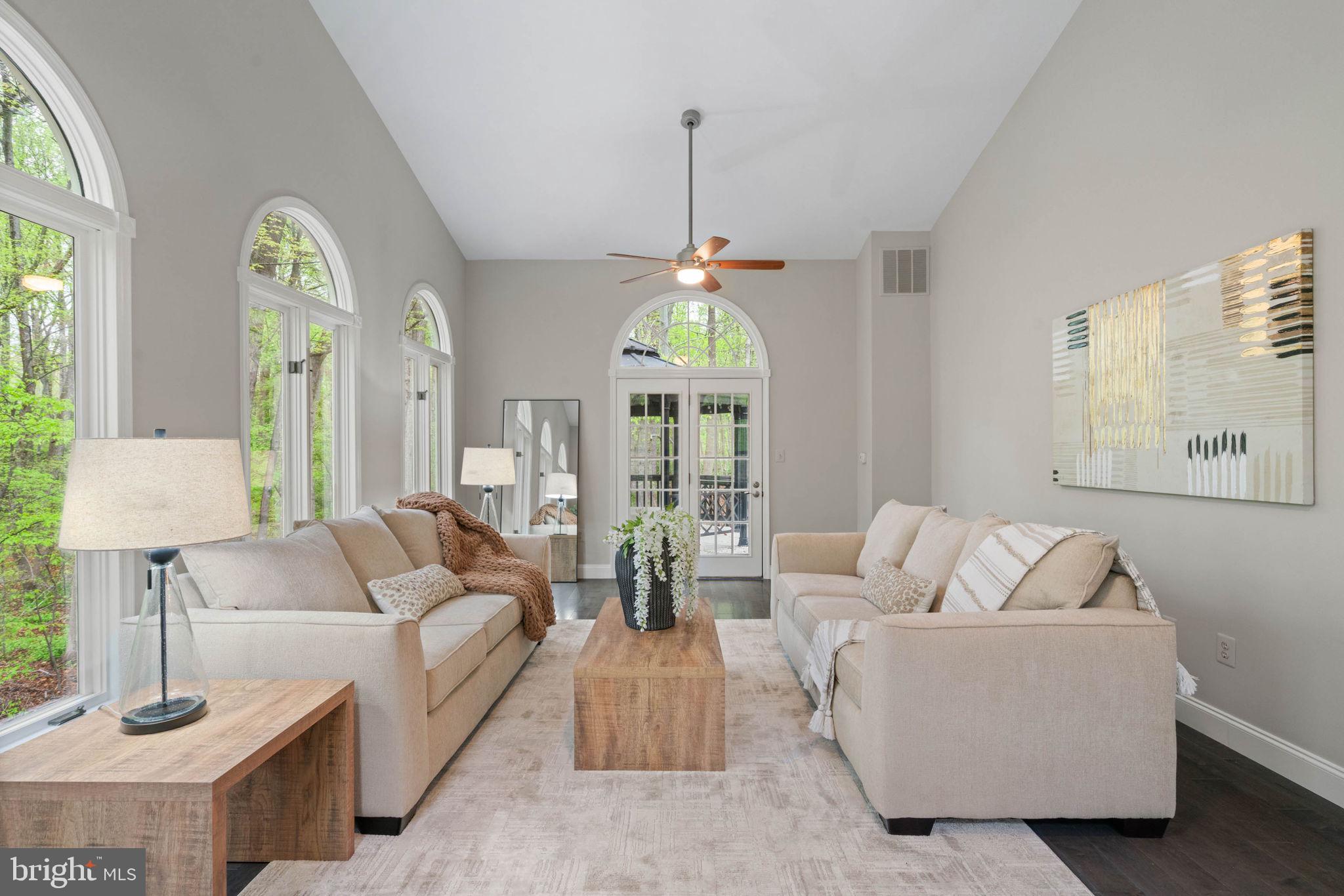 FAIRFAX STATION - Residential