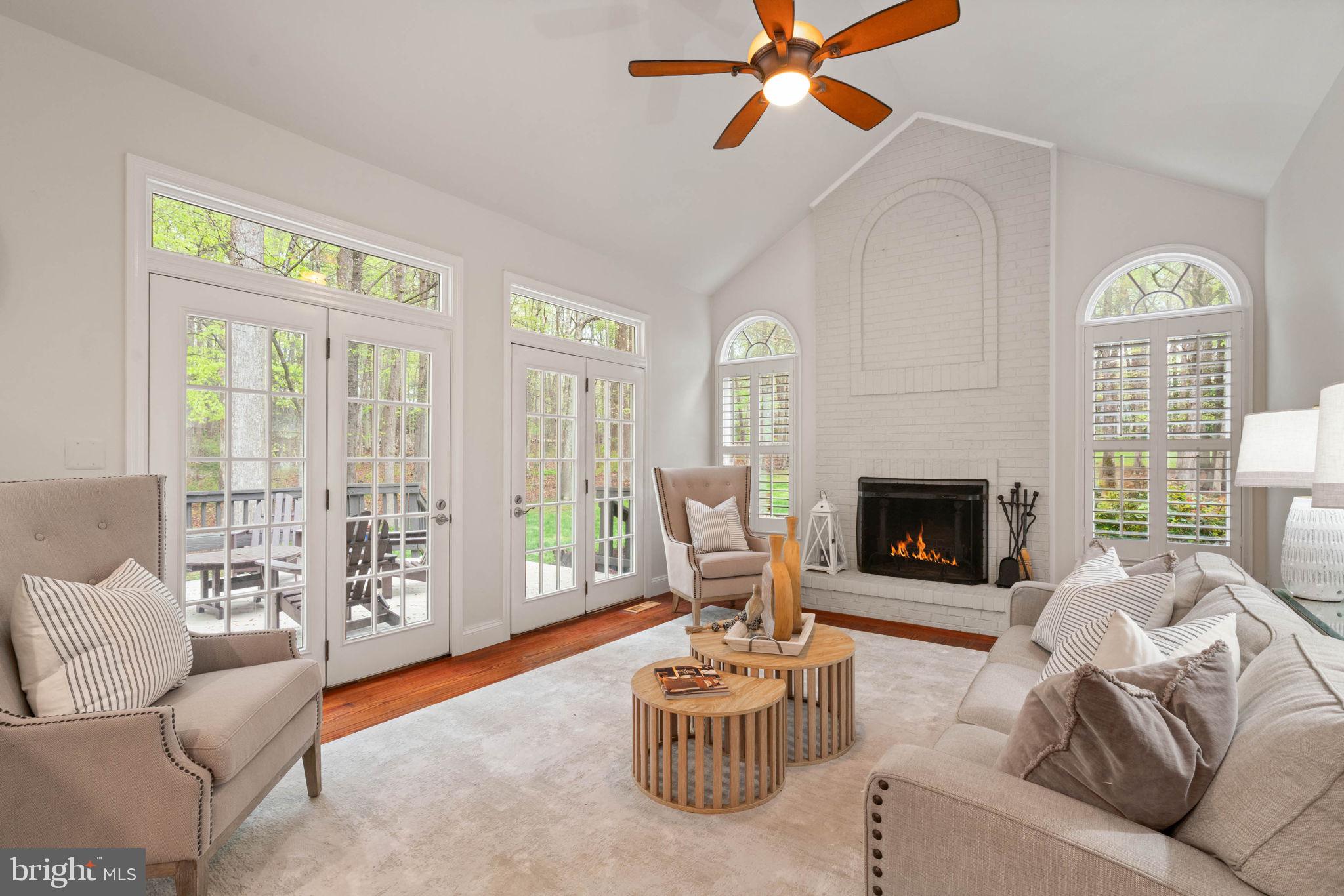 FAIRFAX STATION - Residential