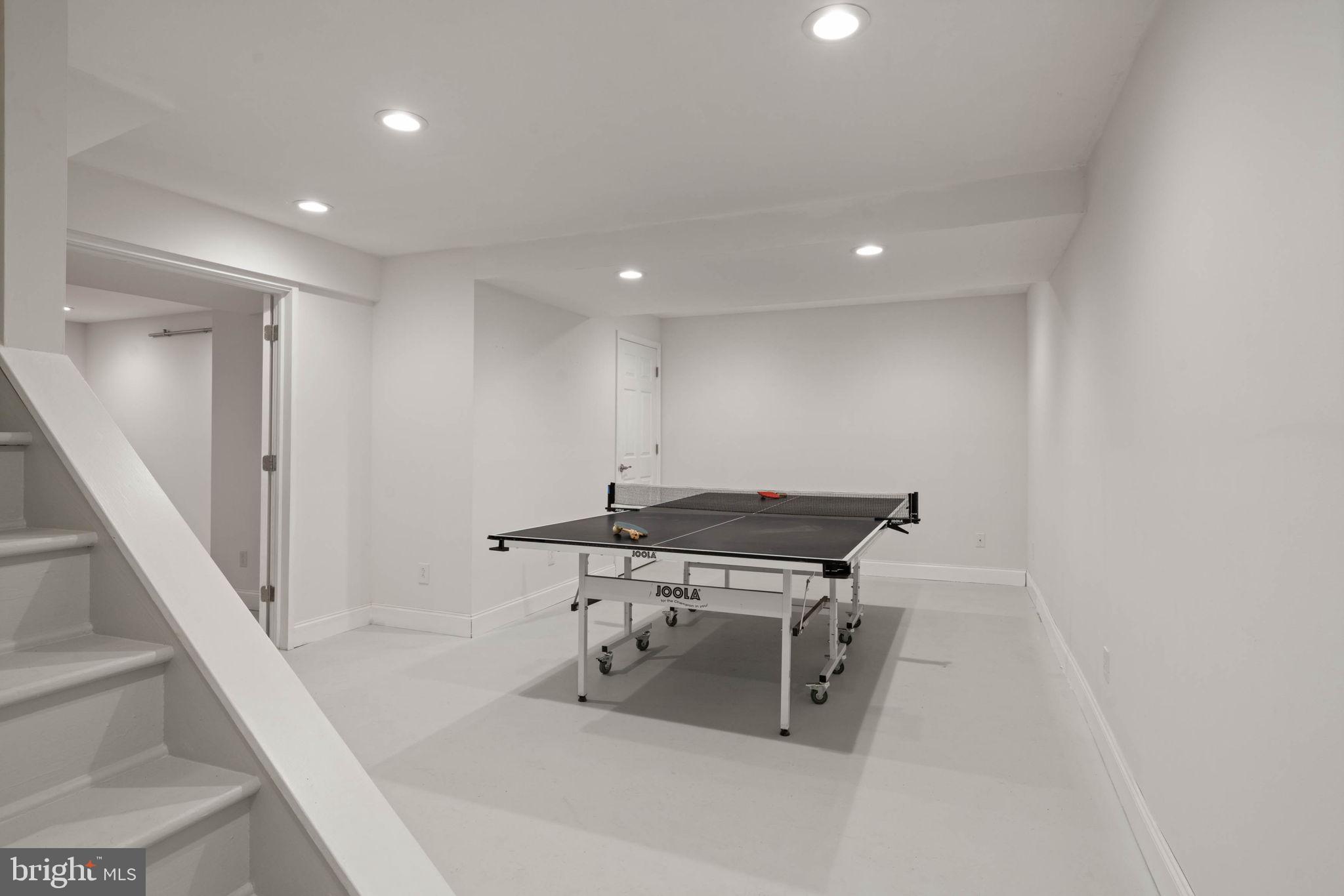 FAIRFAX STATION - Residential